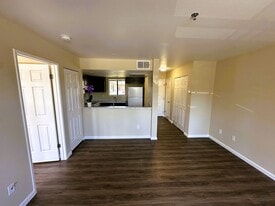 202 Mariner Way in Novato, CA - Building Photo