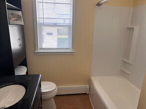 46 Blum Ave in Buffalo, NY - Building Photo - Building Photo
