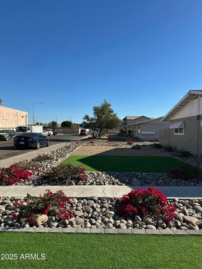 16821 N 26th St-Unit -12 in Phoenix, AZ - Building Photo - Building Photo