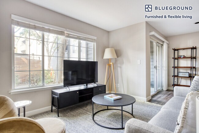 355 N Wolfe Rd in Sunnyvale, CA - Building Photo - Building Photo