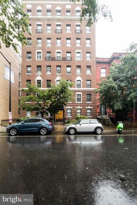 1125 12th St NW in Washington, DC - Building Photo