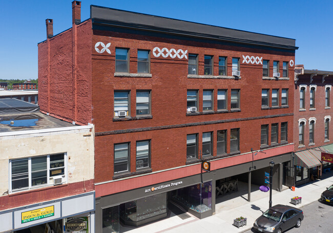 148 Main St