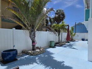 2921 Dupont St S in Gulfport, FL - Building Photo - Building Photo