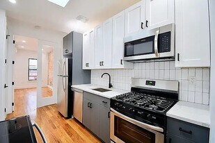 588 Quincy St, Unit 5A in Brooklyn, NY - Building Photo