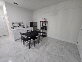 8200 millinocket Ln in Alafaya, FL - Building Photo