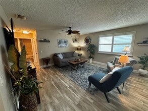 9324 SE 173rd Hyacinth St in the Villages, FL - Building Photo - Building Photo