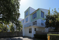 Lofts of Wilton Manor in Wilton Manors, FL - Foto de edificio - Building Photo