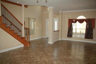 6935 Brescia Way in Orlando, FL - Building Photo - Building Photo