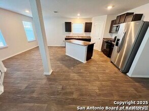 11919 Hondo Crk in San Antonio, TX - Building Photo - Building Photo