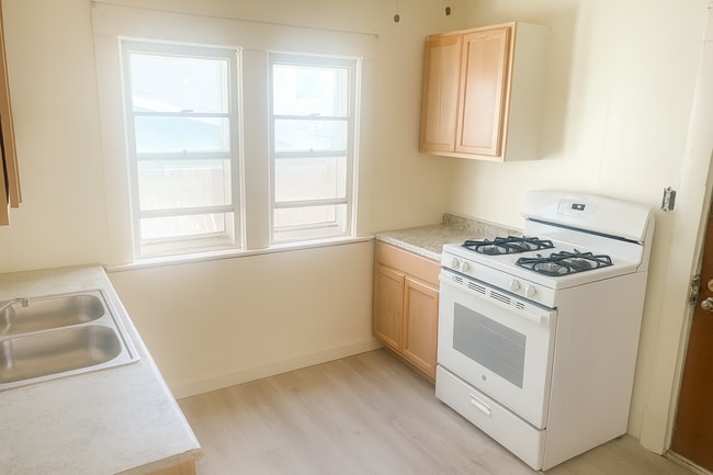 4409 Gifford Ave in Cleveland, OH - Building Photo - Building Photo