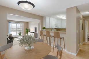 Cutters Grove Apartment Homes in Anoka, MN - Building Photo