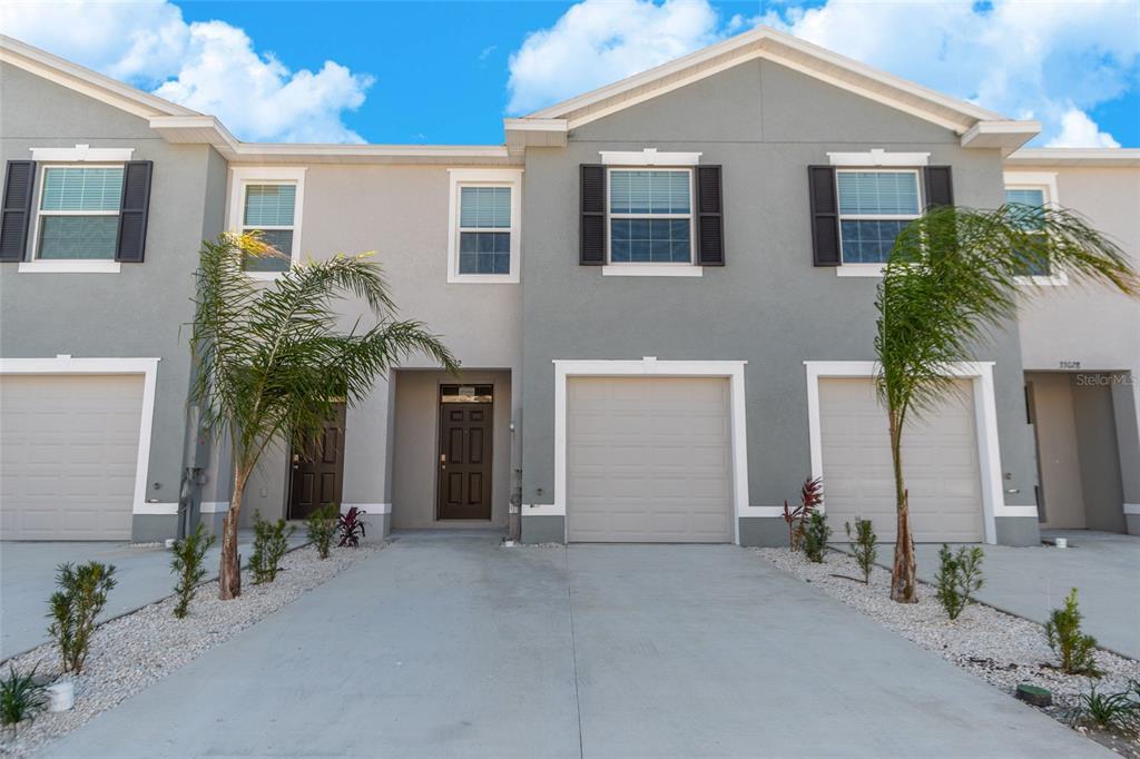 33024 Frosted Clover Wy in Wesley Chapel, FL - Building Photo