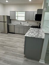 10906 Southview St in Houston, TX - Building Photo - Building Photo