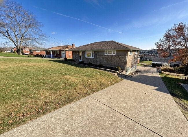 property at 639 Scenery Dr