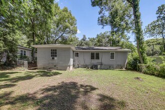 1621 Mayhew St in Tallahassee, FL - Building Photo - Building Photo