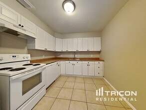5025 33rd Terrace N in St. Petersburg, FL - Building Photo - Building Photo