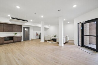 The Residences at Jamestown Quarry in Fitchburg, WI - Building Photo - Building Photo