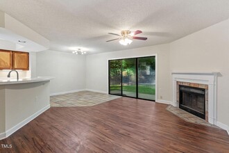 7820 Falcon Rest Cir, Unit 7820 in Raleigh, NC - Building Photo - Building Photo