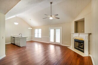 1921 Pacific Pl, Unit 204 in Murfreesboro, TN - Building Photo - Building Photo