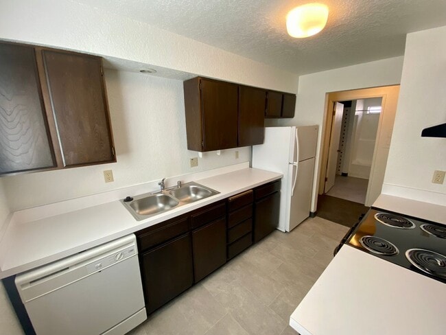 1211 Billy Frank Jr. St in Bellingham, WA - Building Photo - Building Photo