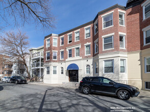 25 Chester St, Unit 4 in Boston, MA - Building Photo - Building Photo