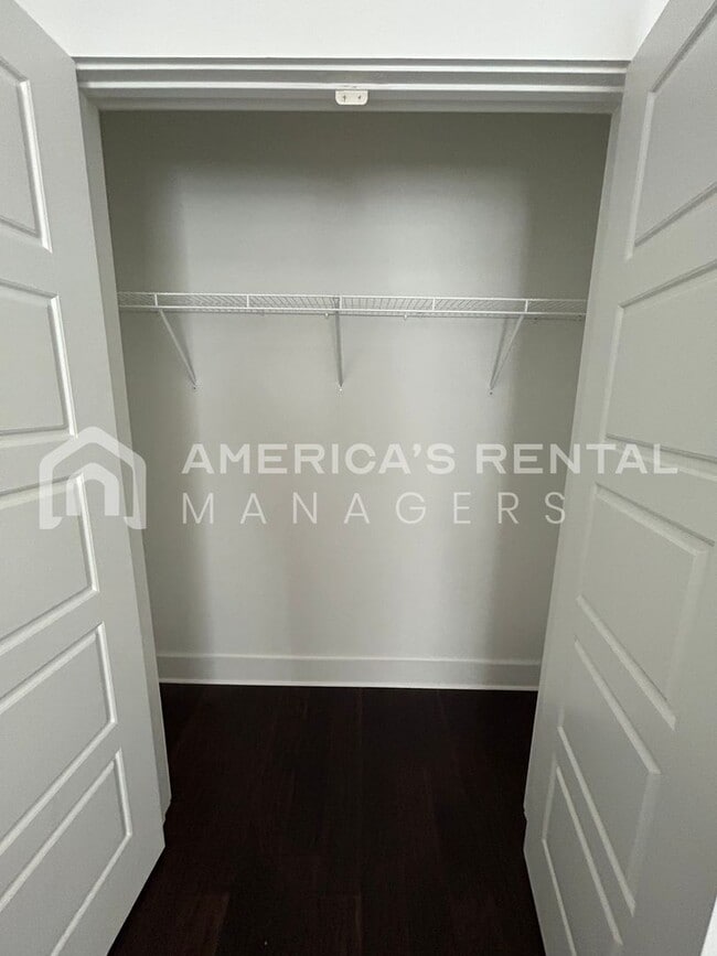 3694 Kirkstone Wy in Vestavia Hills, AL - Building Photo - Building Photo