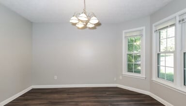 1088 Helmer Rd in Riverdale, GA - Building Photo - Building Photo
