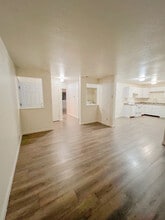 Silver Ridge Village in Tacoma, WA - Building Photo - Building Photo