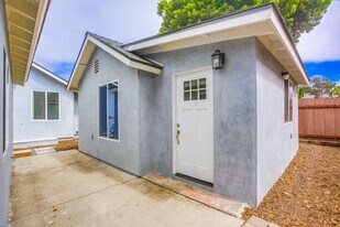 3266 Eureka Pl in Carlsbad, CA - Building Photo