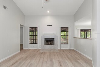 11315 N Ola Ave in Tampa, FL - Foto de edificio - Building Photo