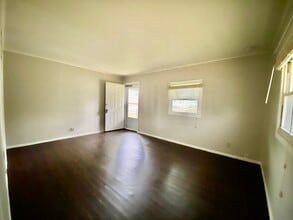 212 Hilbish Ave in Akron, OH - Building Photo - Building Photo