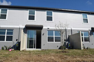 17125 Blowfish Dr in Nokomis, FL - Foto de edificio - Building Photo