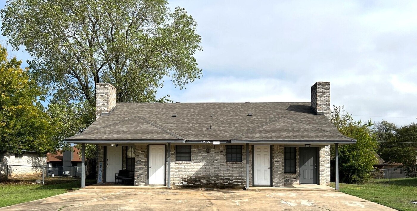1705 Leader in Killeen, TX - Building Photo