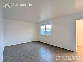 3307 E Blacklidge Dr in Tucson, AZ - Building Photo - Building Photo
