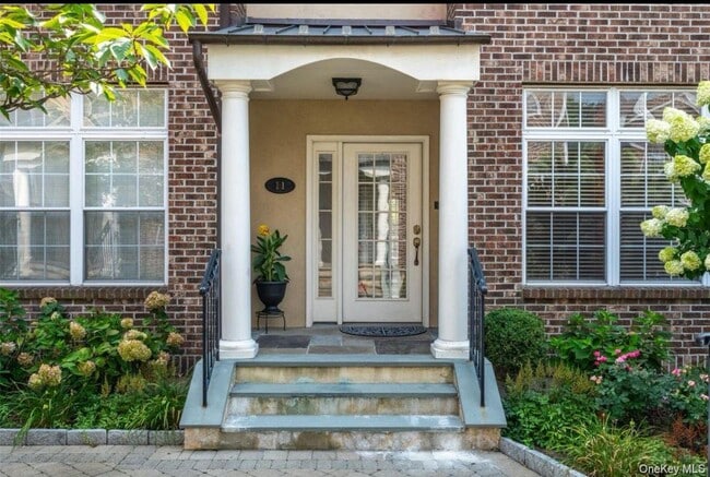 property at 114 Franklin Ave