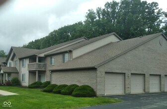 9820 Legends Creek Dr in Indianapolis, IN - Building Photo - Building Photo