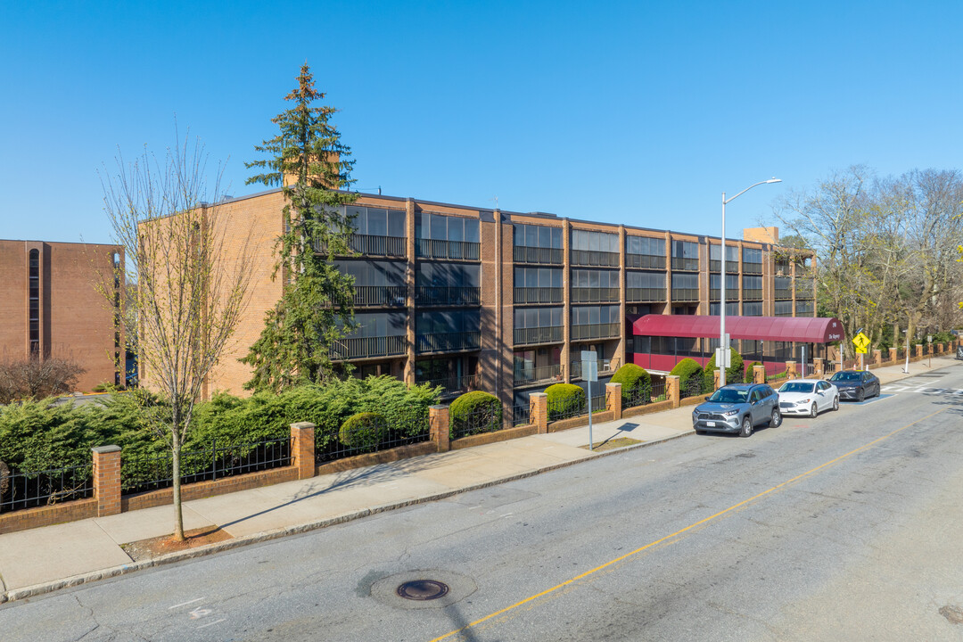 The Regency in Medford, MA - Foto de edificio