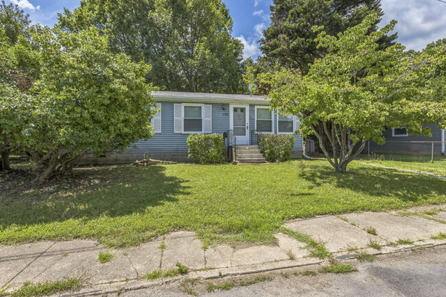 property at 47481 Southampton Dr