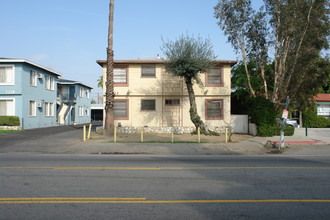 7224 Hazeltine Ave in Van Nuys, CA - Building Photo - Building Photo