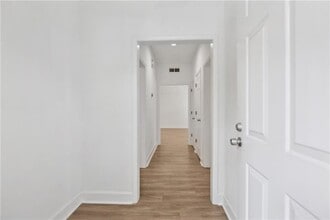 2992 Crosswycke Forest Dr in Atlanta, GA - Building Photo - Building Photo