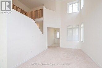 777 Gilmour Cres in Shelburne, ON - Building Photo - Building Photo