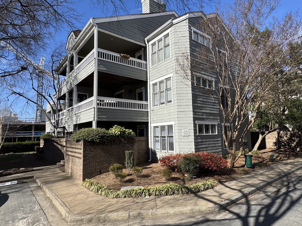 433 W 8th St in Charlotte, NC - Building Photo