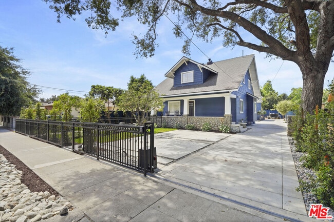 753 Garfield Ave in Pasadena, CA - Building Photo - Building Photo