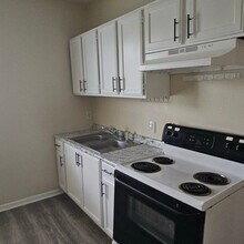 8813 Fig St in New Orleans, LA - Building Photo - Building Photo