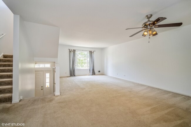 3388 Sanctuary Dr in Elgin, IL - Building Photo - Building Photo