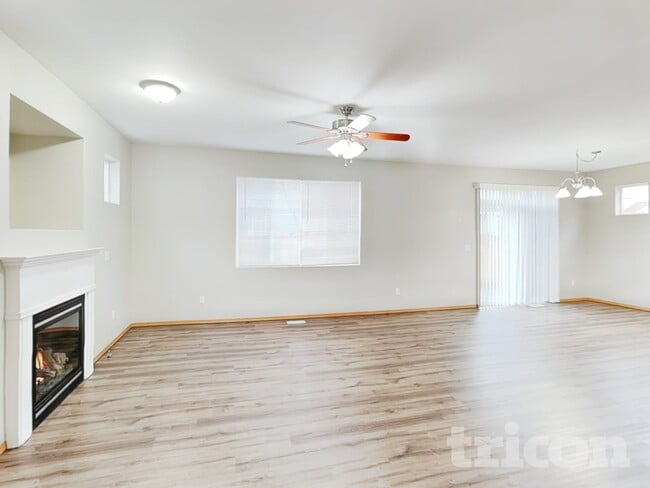 6901 41st St E in Fife, WA - Building Photo - Building Photo