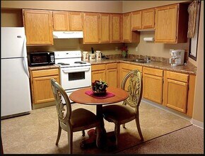 741 Streeter Dr in North Sioux City, SD - Building Photo - Building Photo