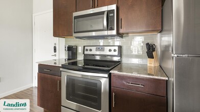 715 W Slaughter Ln in Austin, TX - Building Photo - Building Photo