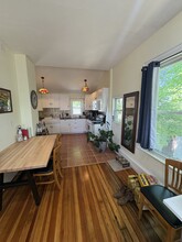 110 Summit Ave, Unit 2 in Winthrop, MA - Foto de edificio - Building Photo