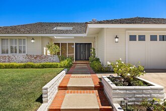 2612 Lighthouse Ln in Newport Beach, CA - Building Photo - Building Photo